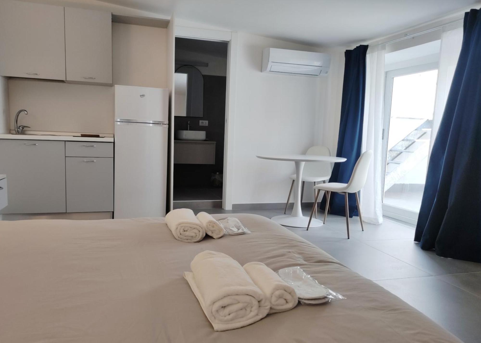 Terrazza Reale - Suite 2 Казерта Экстерьер фото